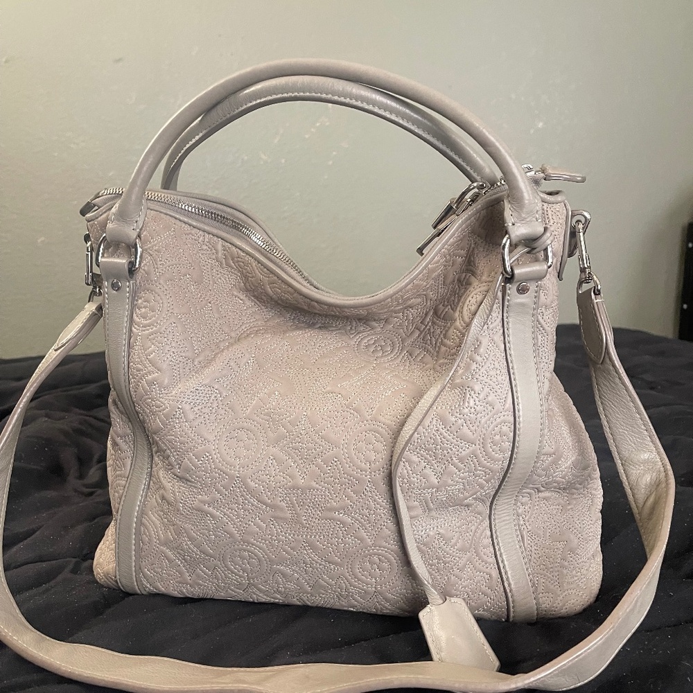 Authentic LV Antheia Ixia PM handbag